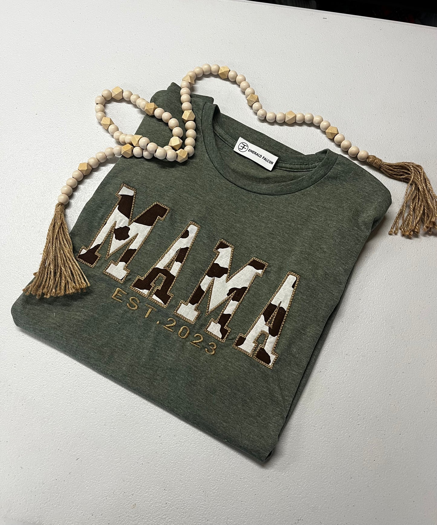 COW PRINT MAMA APPLIQUÉ TEE