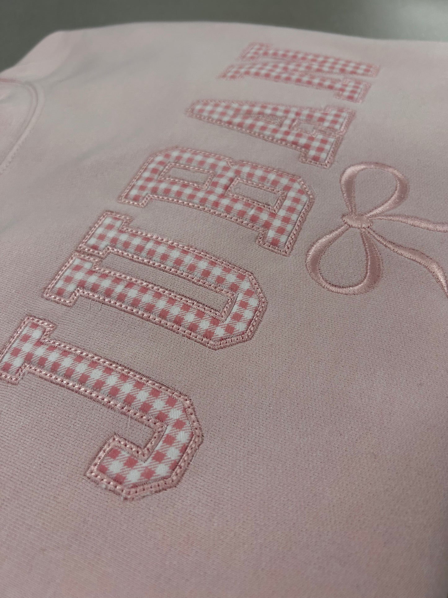 GINGHAM APPLIQUÉ SWEATSHIRTS